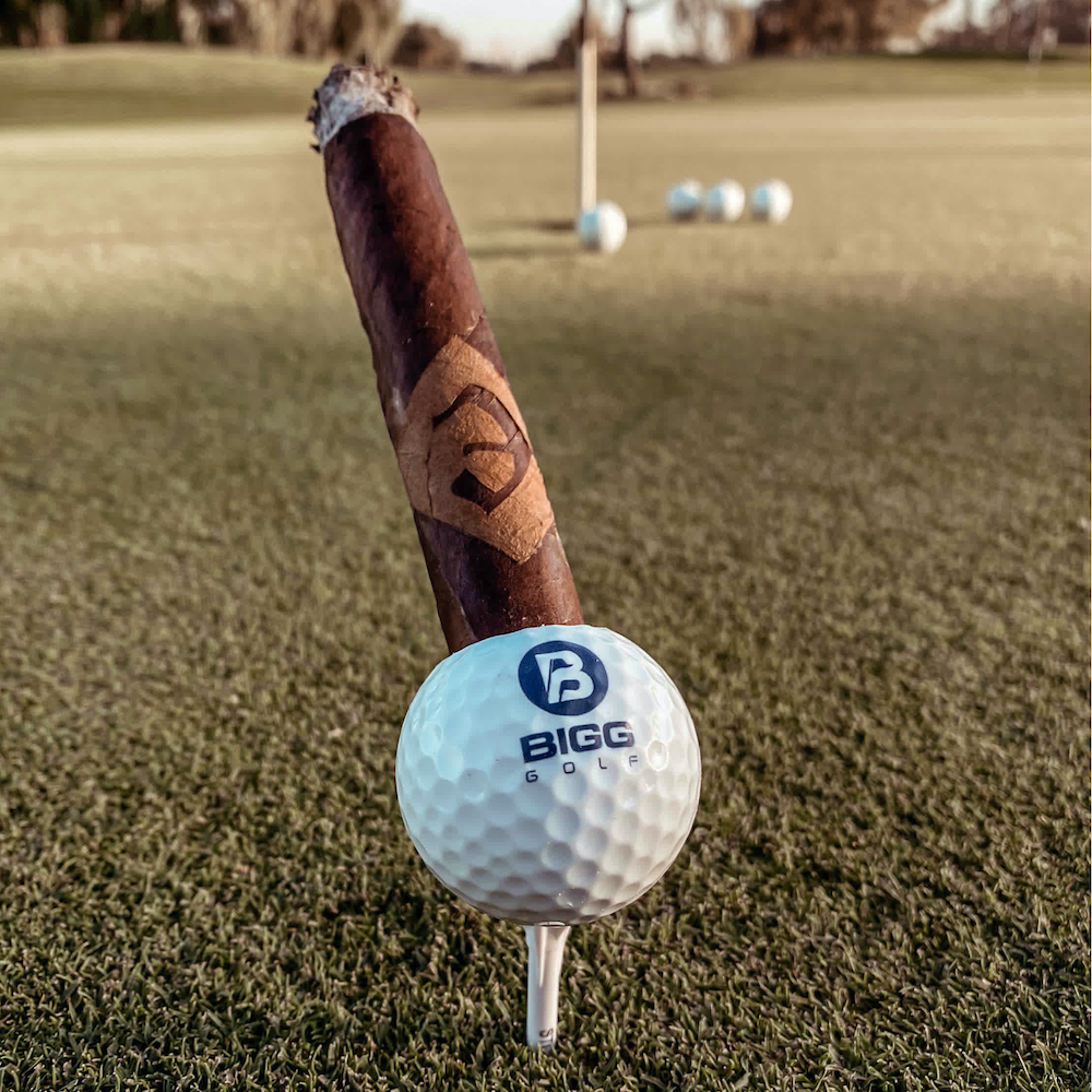 Hole-In-One Golf Ball Cigar Holder